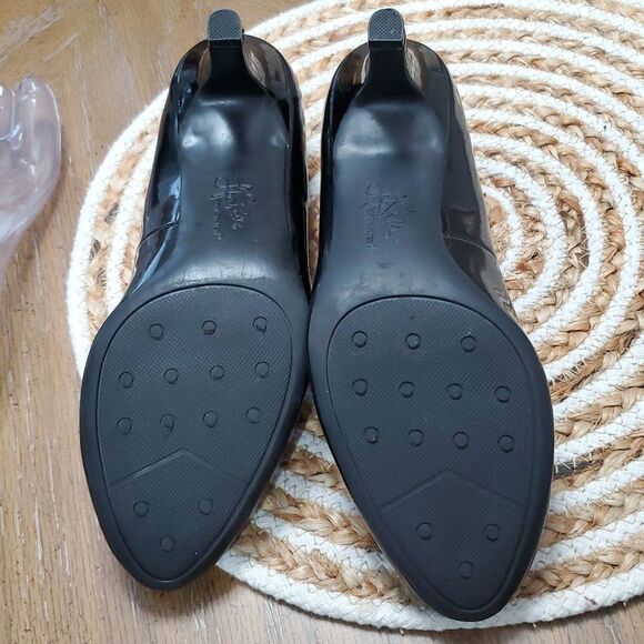 Life Stride patent leather pumps. Black Patent Leather SIZE 10 - Picture 8 of 8